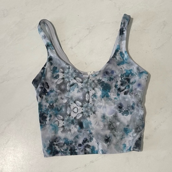 Lululemon Align Blue Gray Kaleidofloral Tank Top Size 2 Athletic Yoga Running - Picture 3 of 5